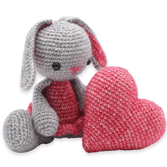 Pippa the Bunny (Crochet kit)